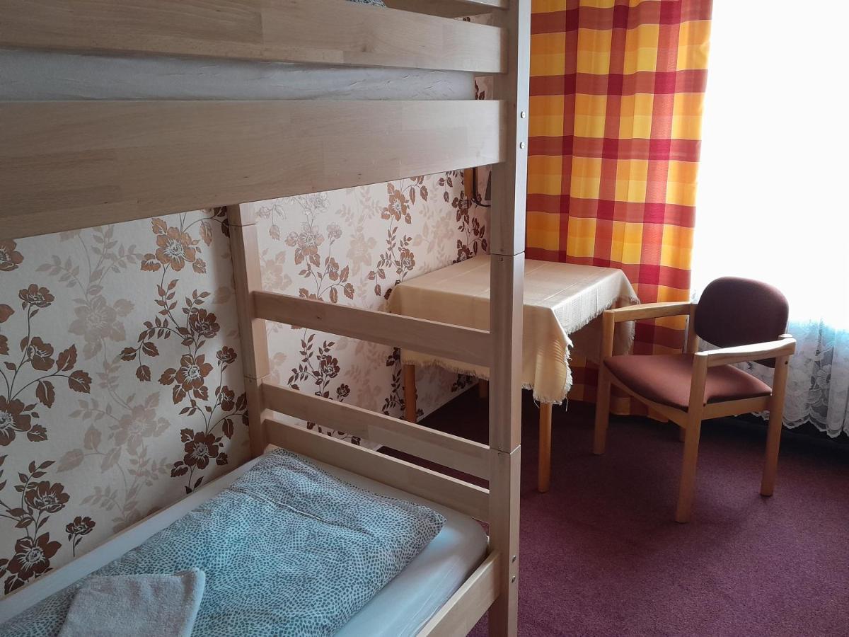 Ostalgie Ferienheim Sorgenfrei Hotel Esterno foto