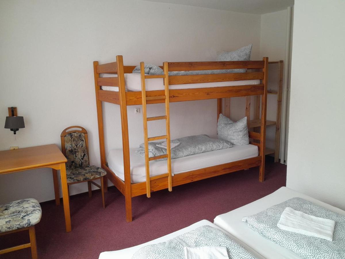 Ostalgie Ferienheim Sorgenfrei Hotel Esterno foto
