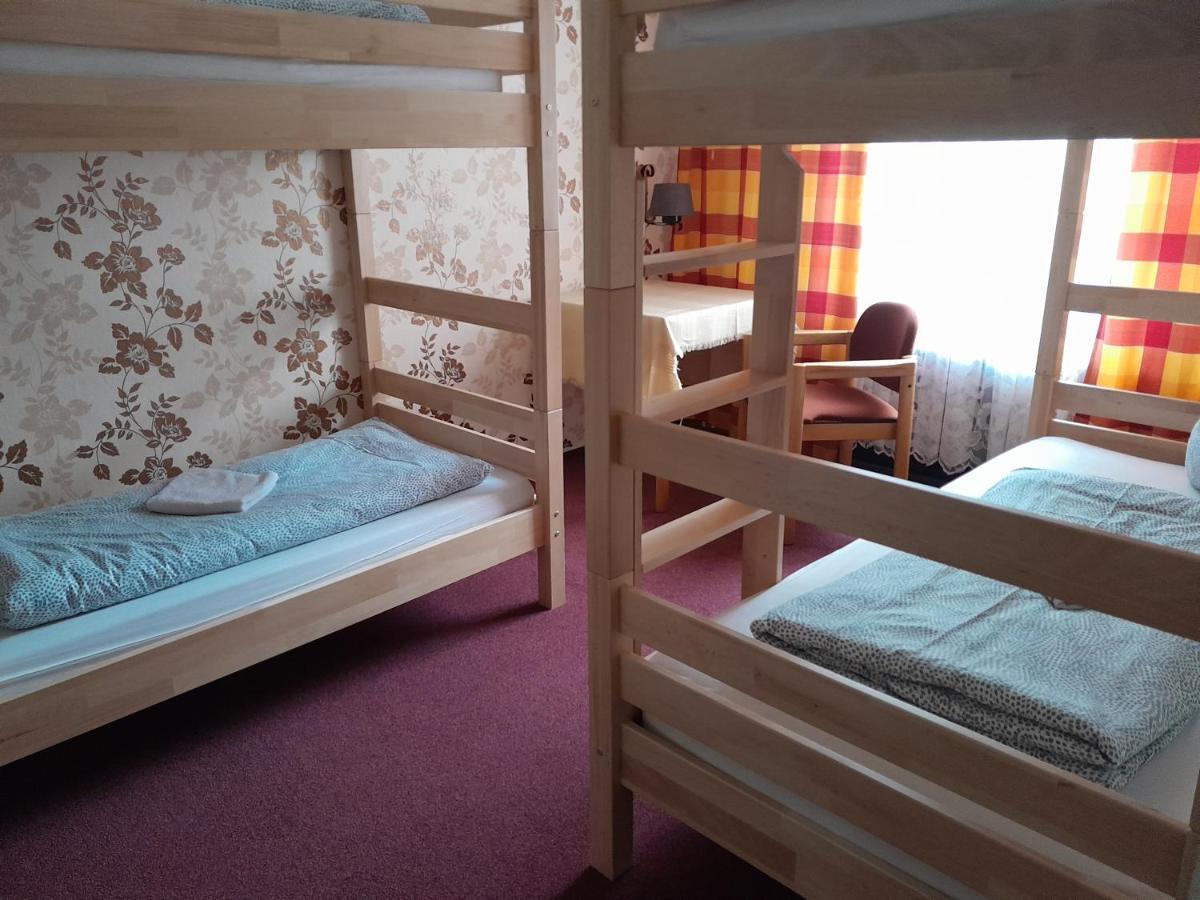 Ostalgie Ferienheim Sorgenfrei Hotel Esterno foto